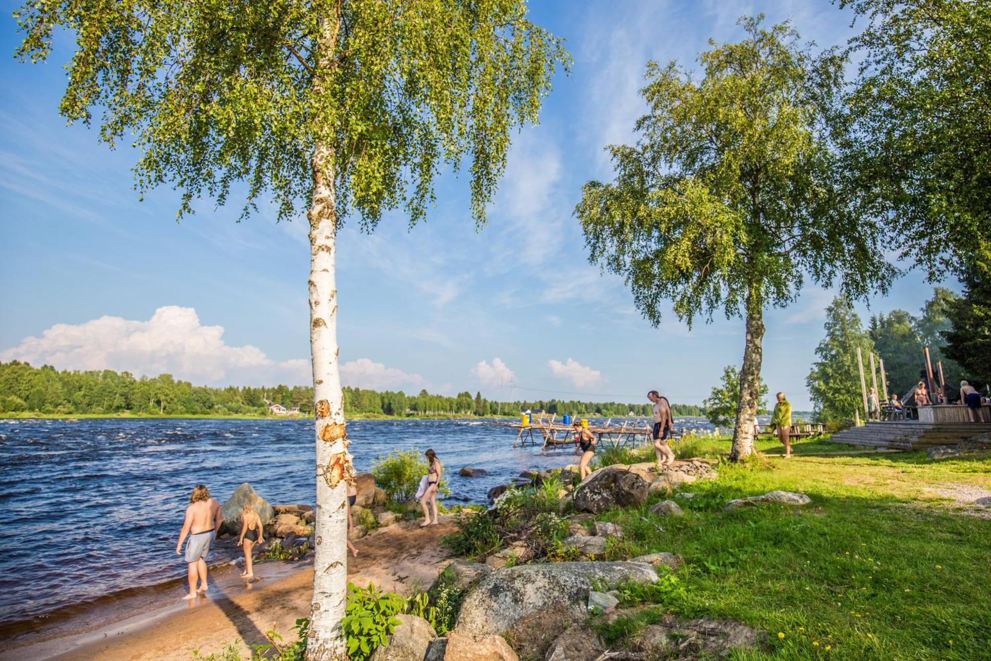 Kukkolaforsen Turist & Konferens Hotell Exteriör bild