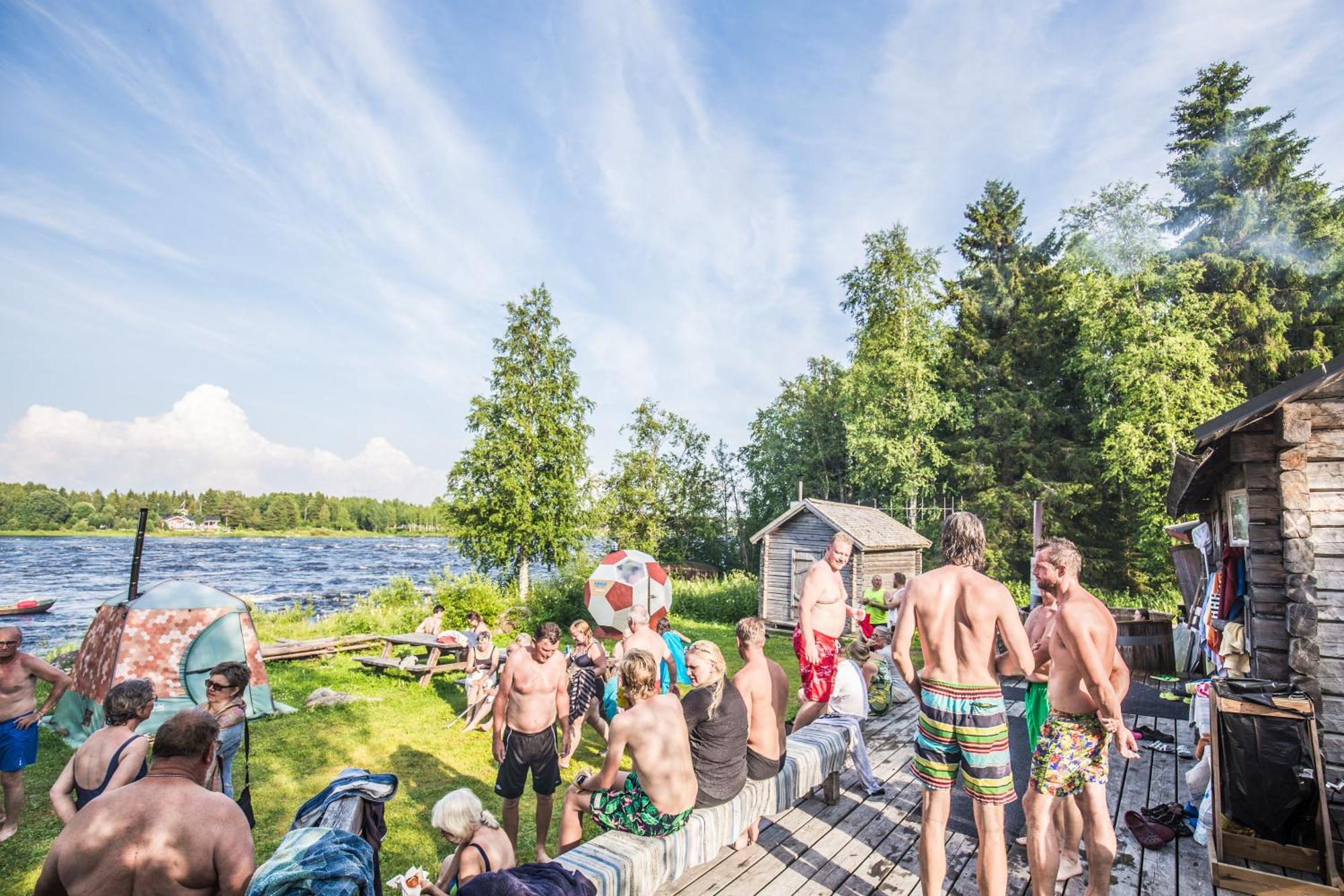 Kukkolaforsen Turist & Konferens Hotell Exteriör bild
