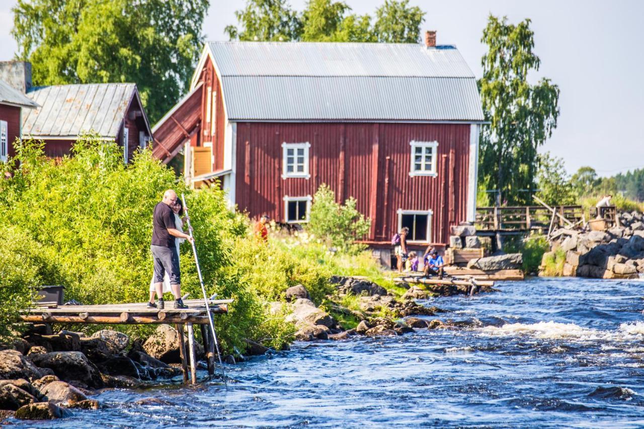 Kukkolaforsen Turist & Konferens Hotell Exteriör bild
