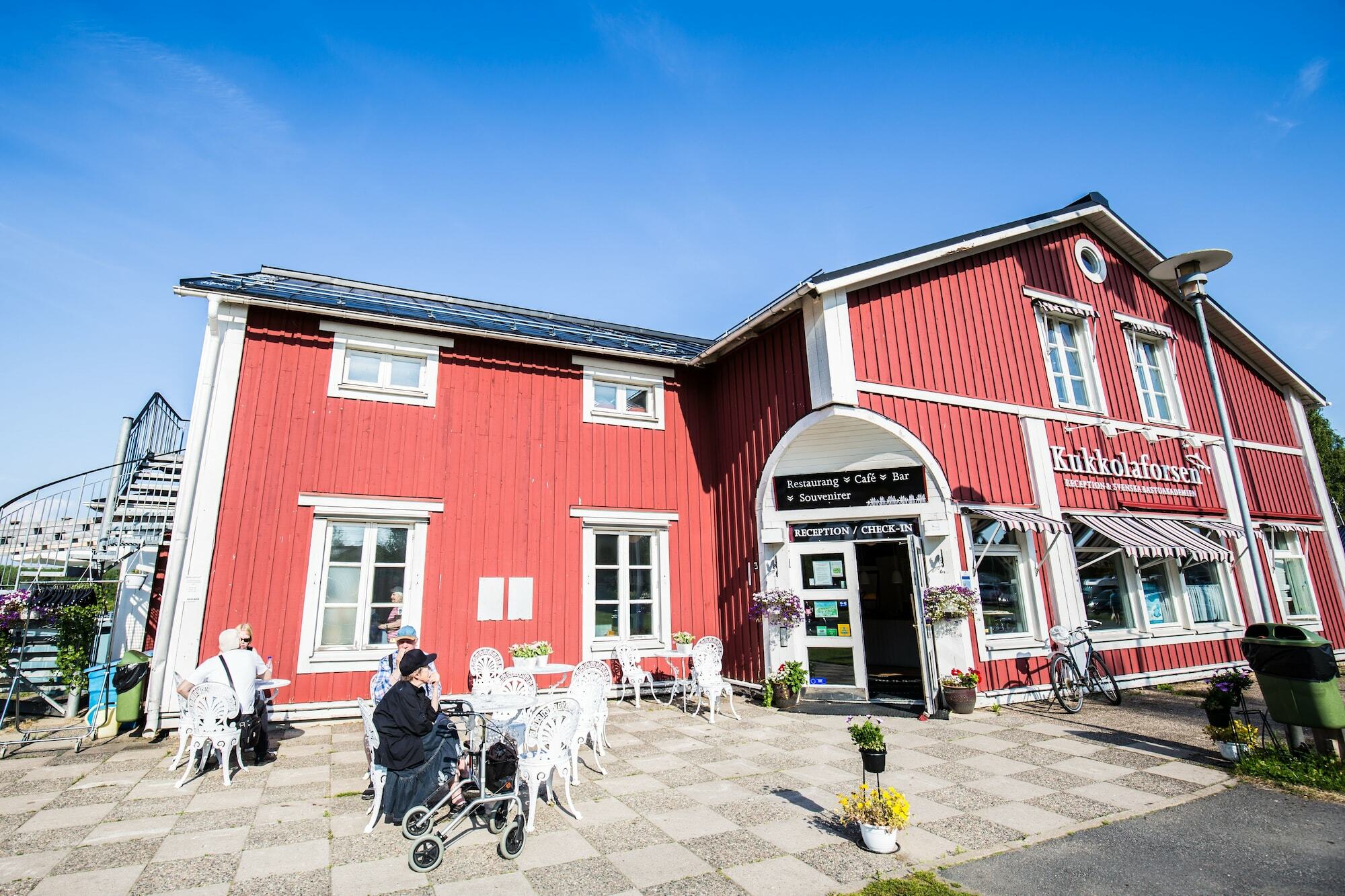 Kukkolaforsen Turist & Konferens Hotell Exteriör bild